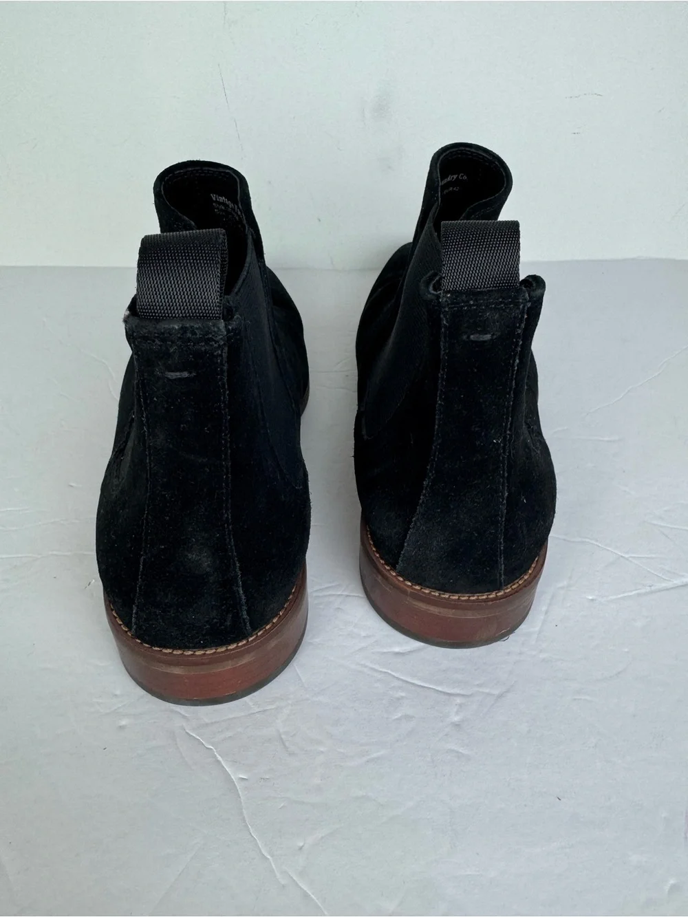 Vintage Foundry Co Men’s Roberto Chelsea Suede Boots Size 9